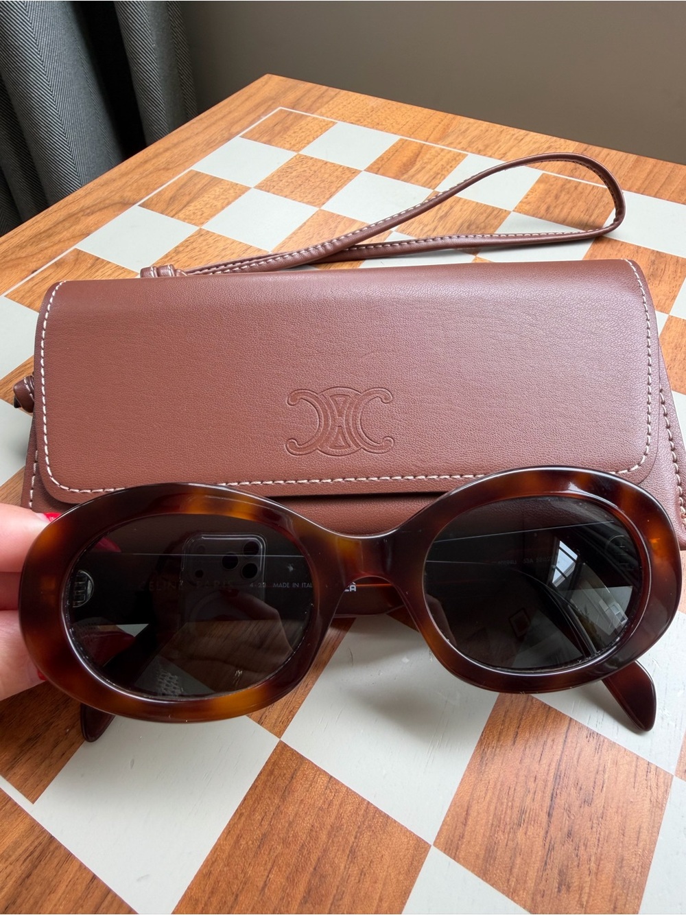 Authentic CELINE Triomphe Tortoiseshell Sunglasses – Brown Lens - Picture 2 of 9